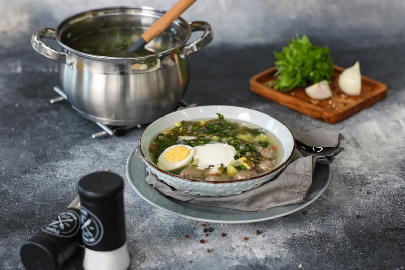 Суп с щавелем и шпинатом