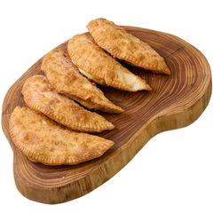 Чебуреки с курицей и сыром чеддер Деликатеска ~500г