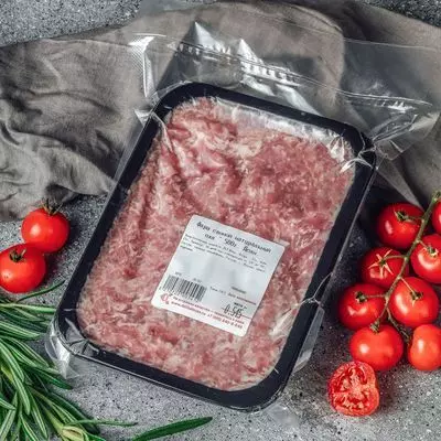 Фарш свиной натуральный охлажденный ~500г - купить в Москве по выгодной ...