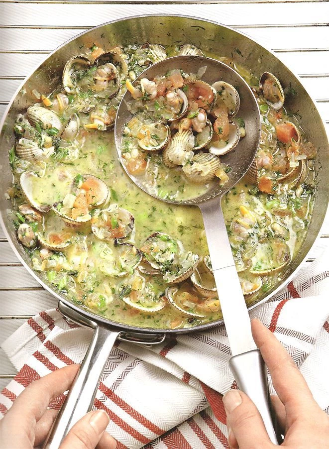 Ракушки Вонголе в белом вине