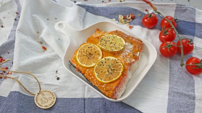 Нерка под соусом Том-ям