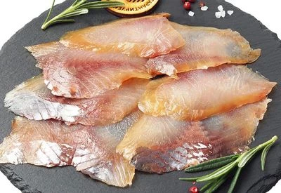 Омуль холодного копчения нарезка 100г-1}