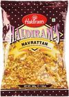 Хрустящая пряная смесь снэков NAVRATTAN 200г