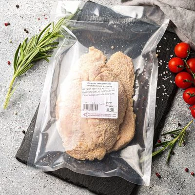 Котлета из свинины натуральная панированная в сухарях от Шефа ~400г-1}