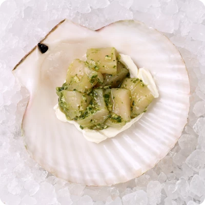 Гребешок с песто и творожным сыром-0}