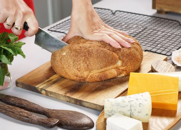 Хлеб нарезать ломтиками. 