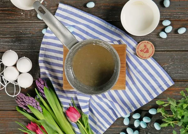 Снять с огня, добавить желатин и перемешать.