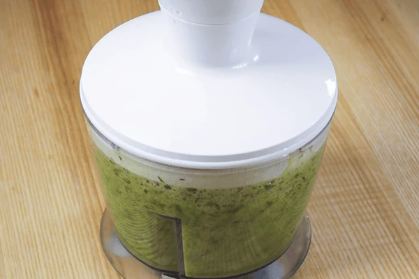 Пробить в блендере до однородной массы