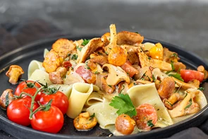 Паста с лисичками