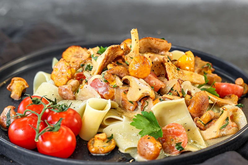 Паста с лисичками