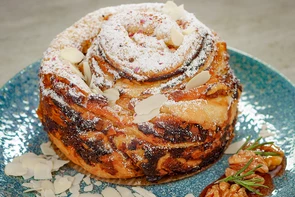 Слоеный краффин с творожной начинкой