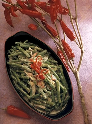 Стручки фасоли в кокосовом молоке