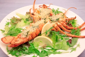 Лобстер запеченный