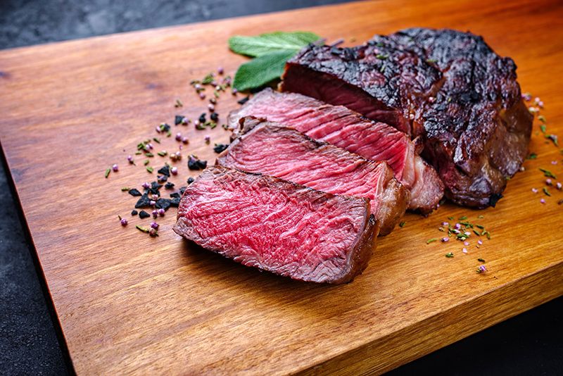 Риски употребления сырого мяса