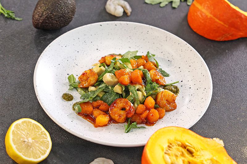 Салат с креветками и тыквой